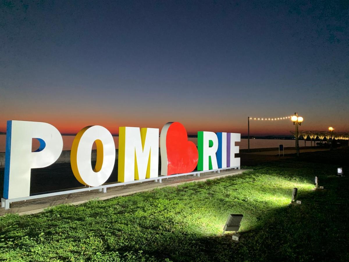 Sunny Days Luxury Apartment Pomorie Exteriér fotografie