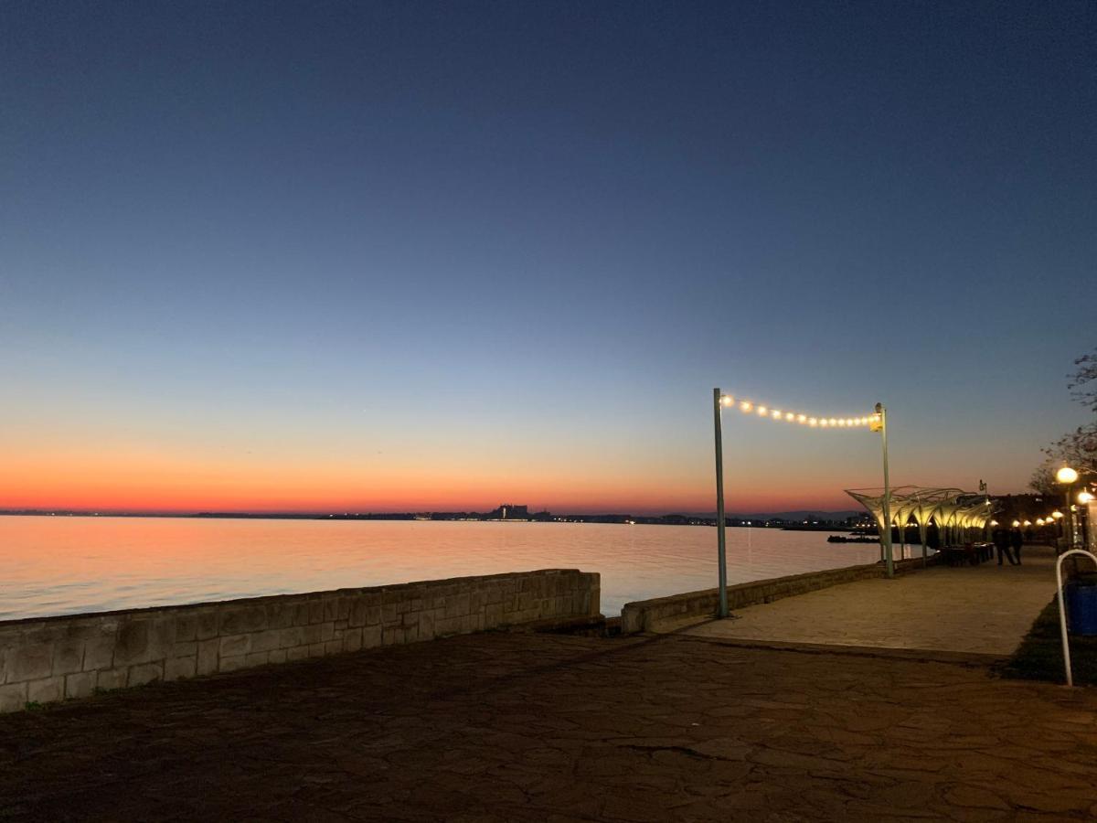 Sunny Days Luxury Apartment Pomorie Exteriér fotografie